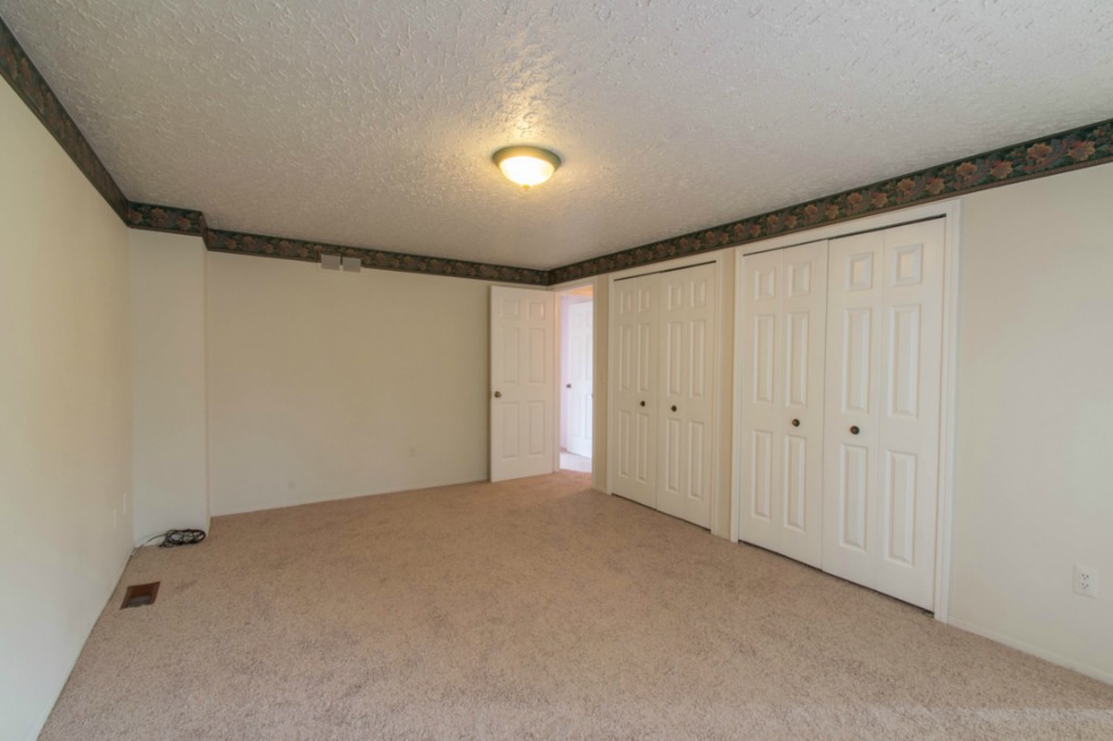33977 Carl Drive